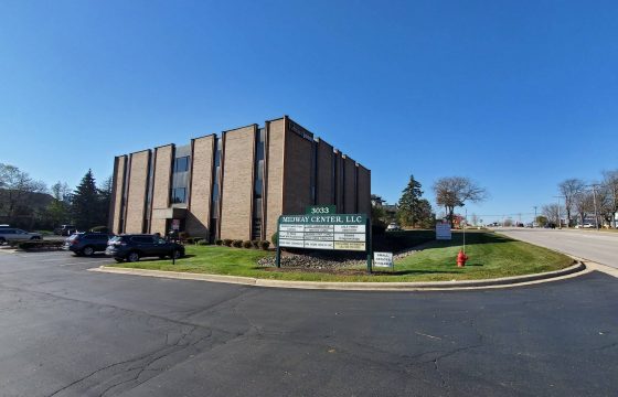 3033 Ogden Ave, Lisle, IL – Multi-Tenant Medical Office Investment
