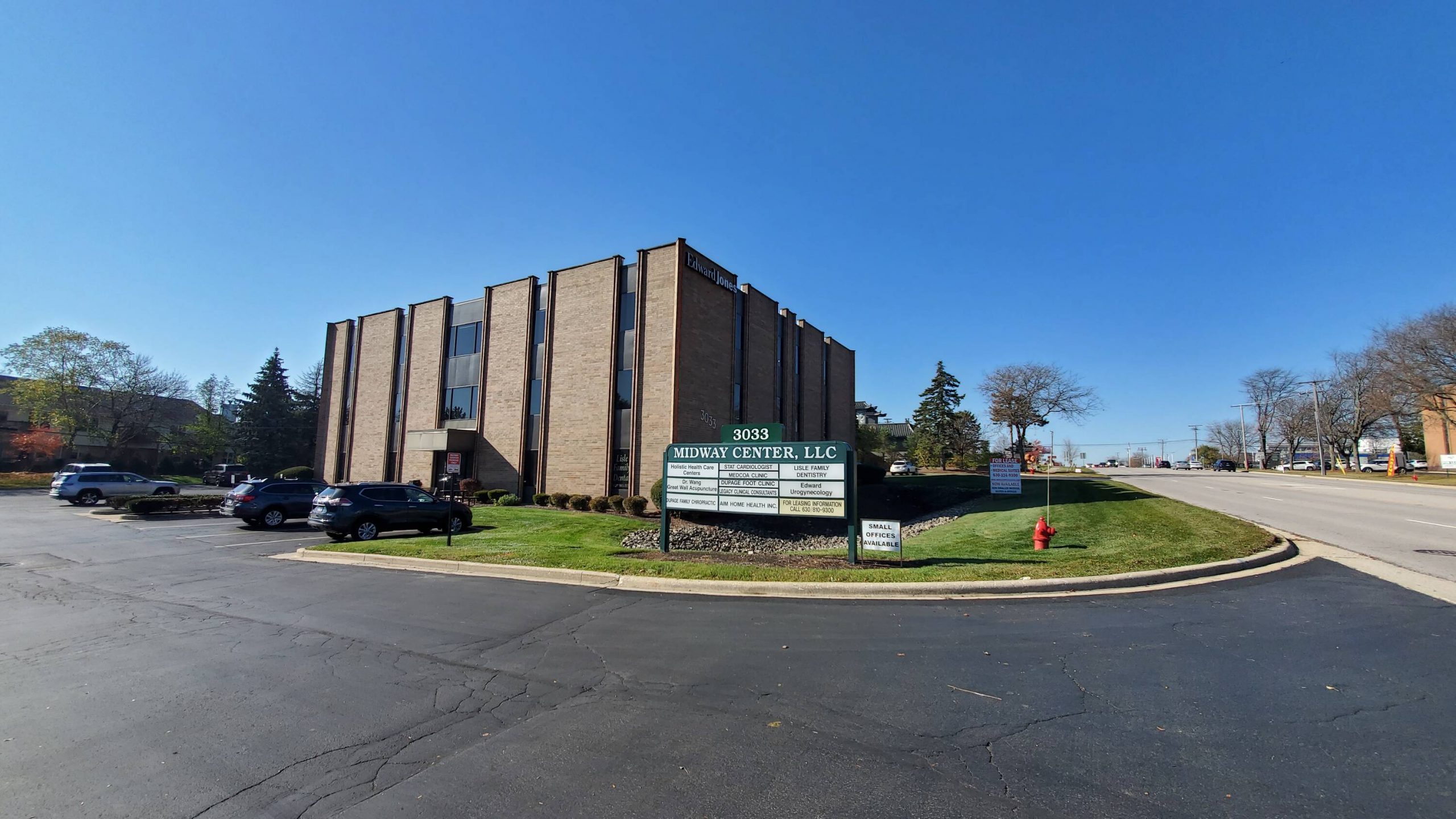 3033 Ogden Ave, Lisle, IL